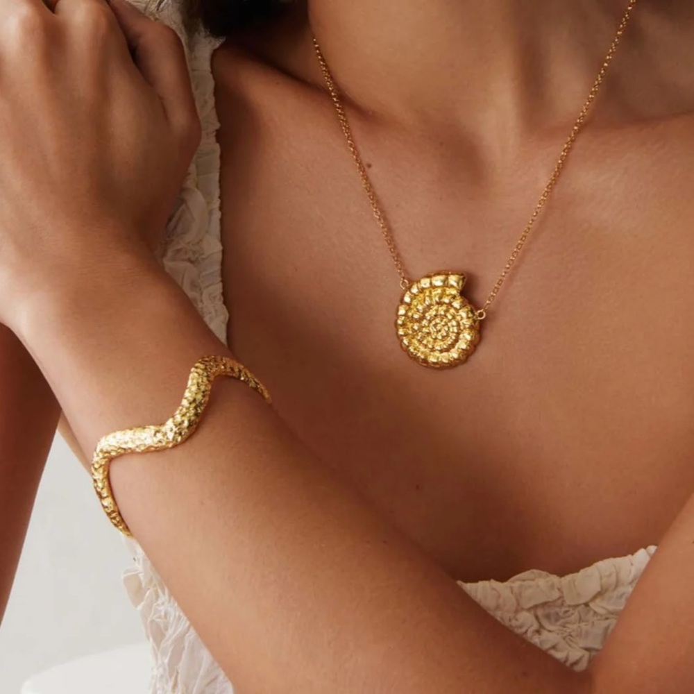 Soru Jewellery Athena Cuff
